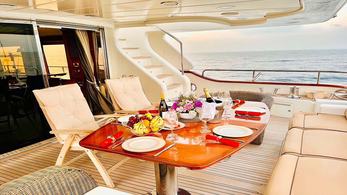Аренда моторной яхты Benetti 30 Galaktika Skay на Мальдивах
